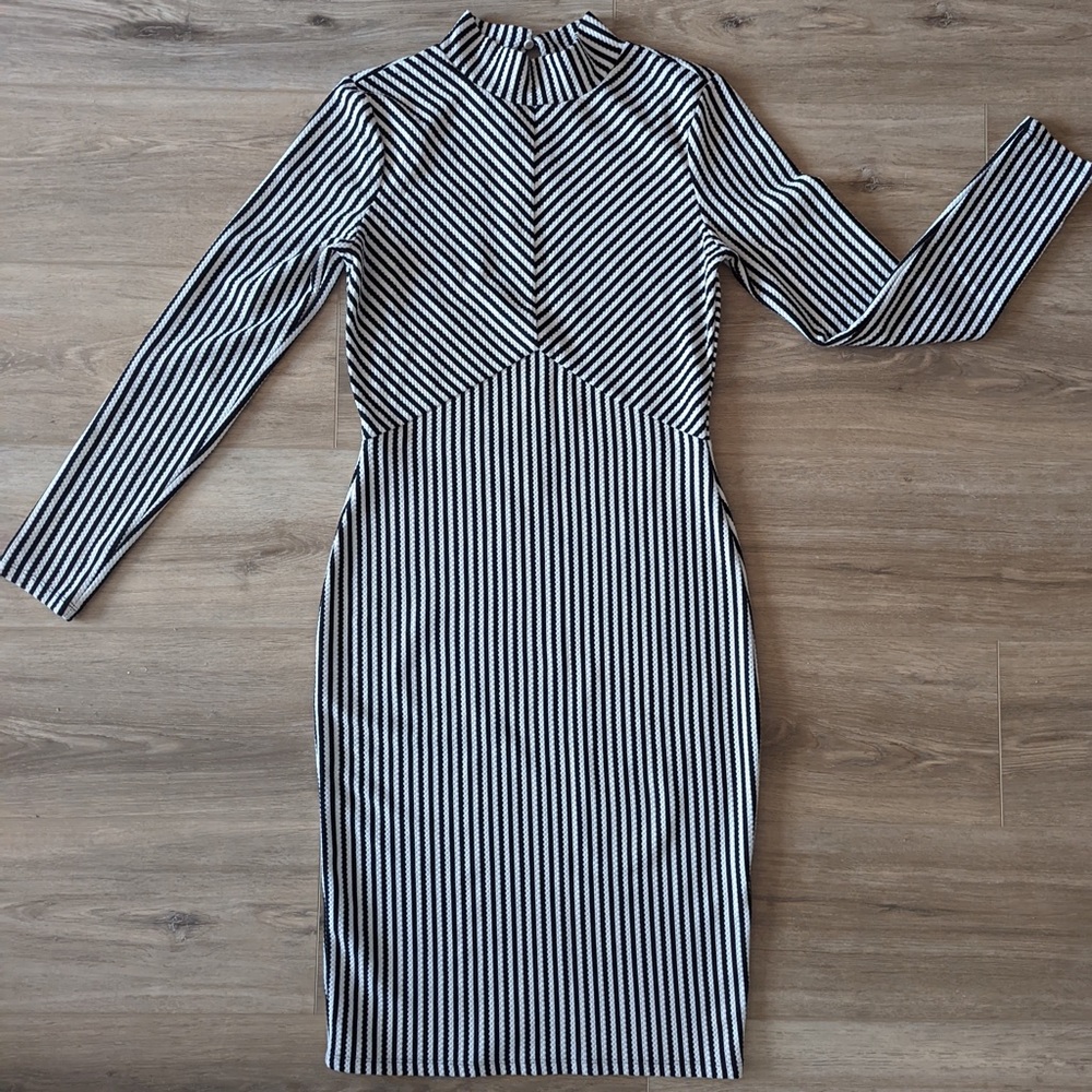 New black and white striped dress